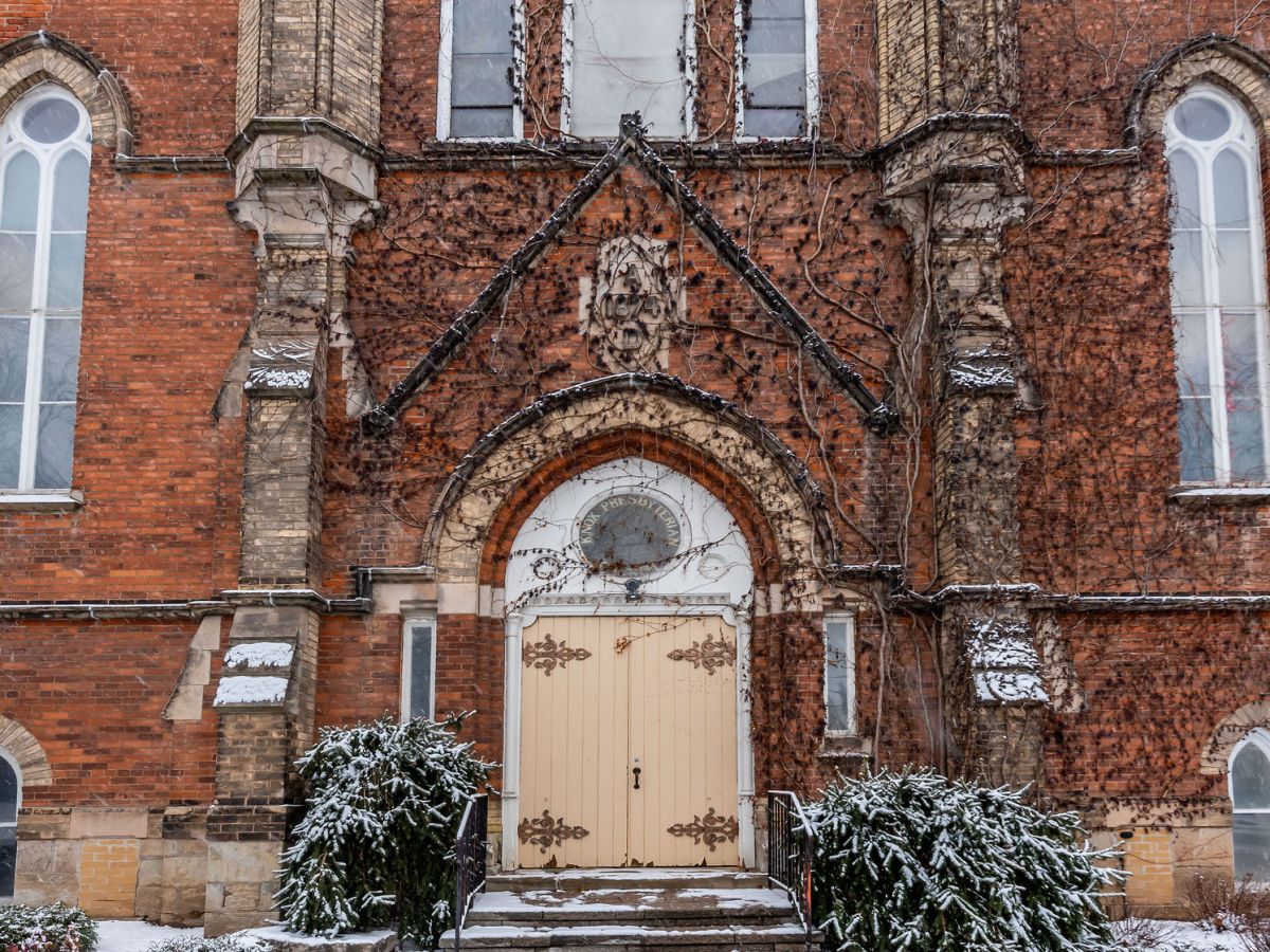 Historic Dundas church for&nbsp;sale
